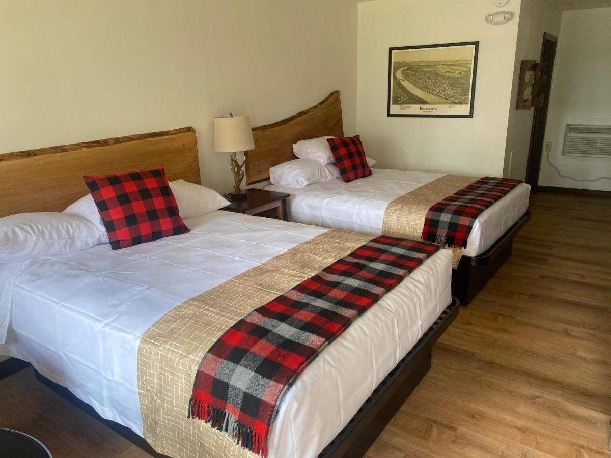Travelodge By Wyndham Emlenton Εξωτερικό φωτογραφία